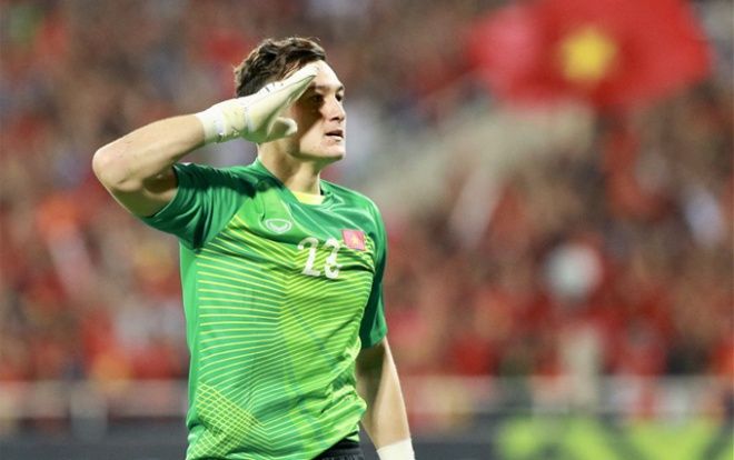 Tài khoản giả mạo đăng ảnh Đặng Văn Lâm đến CLB Muangthong United