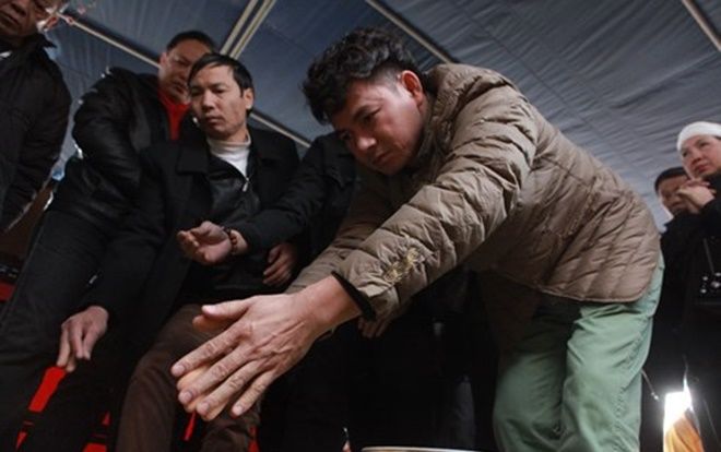 Bùi ngùi tiễn đưa NSND Anh Tú về nơi an nghỉ cuối cùng tại đất mẹ Hòa Bình