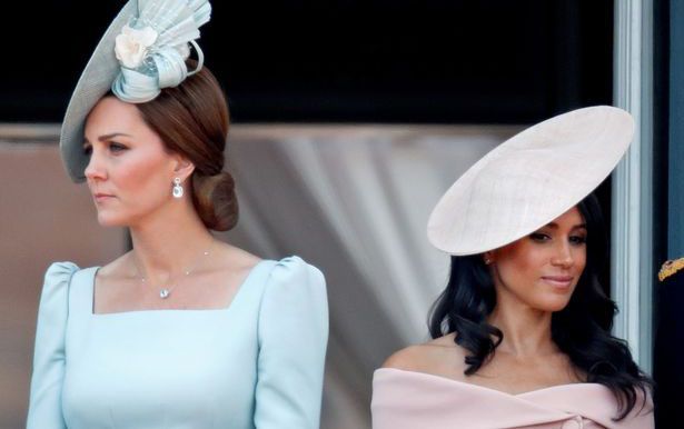 Bí ẩn món quà Meghan tặng Kate dịp sinh nhật giữa tin đồn 'bằng mặt không bằng lòng'