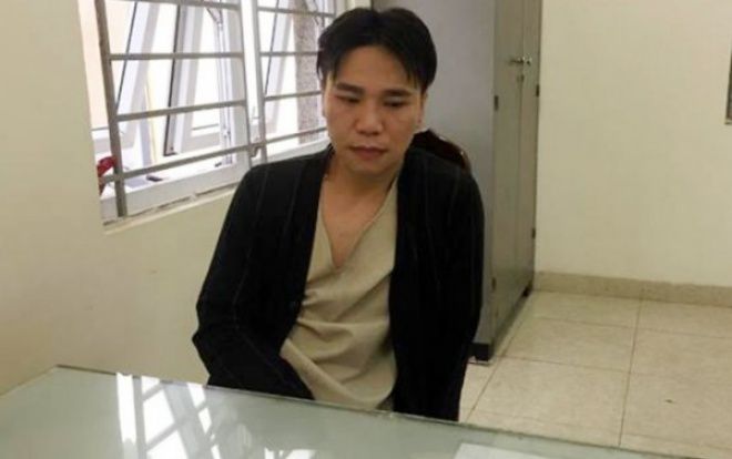 Trước khi nhét 33 nhánh tỏi vào miệng khiến cô gái xinh đẹp tử vong, Châu Việt Cường cùng nạn nhân vái lạy nhau