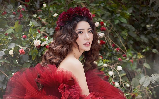 Á hậu Yan My hóa thành công chúa khoe sắc quyến rũ trong rừng