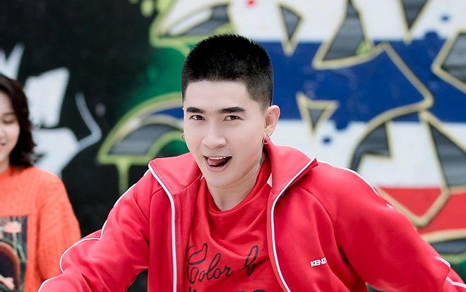Chi Dân 'lầy lội' đi guốc cao gót, thậm chí liều lĩnh đọc cả rap trong MV mới