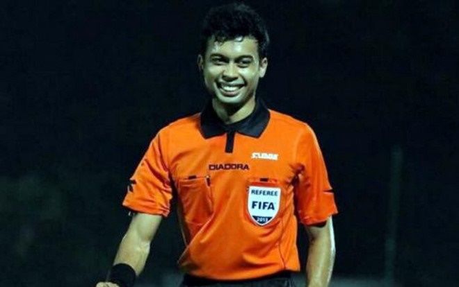 'Trọng tài Singapore chịu áp lực lớn ở trận Việt Nam - Iran'