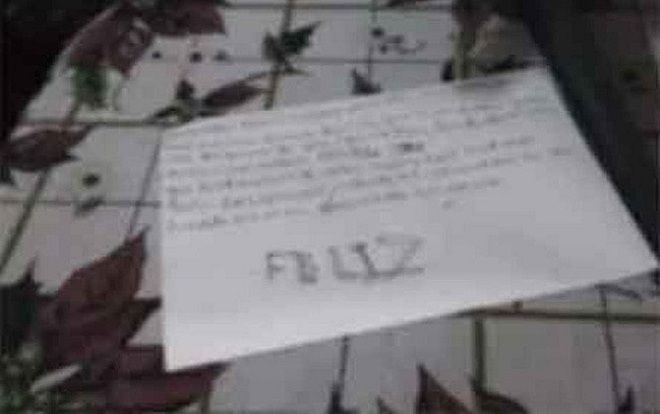 Cô bé 10 tuổi viết thư tuyệt mệnh rồi treo cổ tự tử để mẹ sống hạnh phúc hơn khiến ai cũng đau lòng