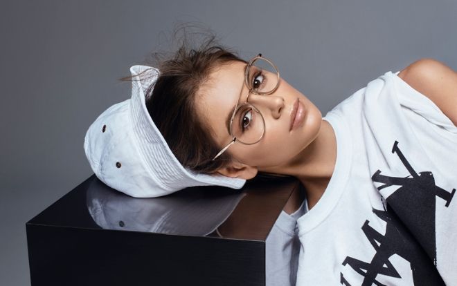 Người mẫu hot nhất 2018 trở thành gương mặt đại diện cho Jimmy Choo