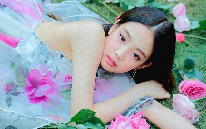 Vượt mặt Taeyeon, Jennie trở thành nghệ sĩ nữ Kpop có MV solo đạt lượt xem cao nhất