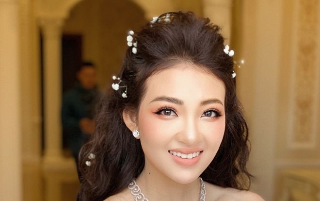 Cô dâu ‘đeo vàng trĩu cổ’ trong đám cưới khủng ở Nam Định: ‘Chồng cực chiều và yêu mình’