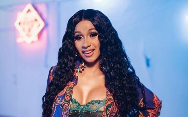 Clip cover tưng bừng 10 năm trước của Cardi B: Hóa ra thần tượng của cô nàng chính là…
