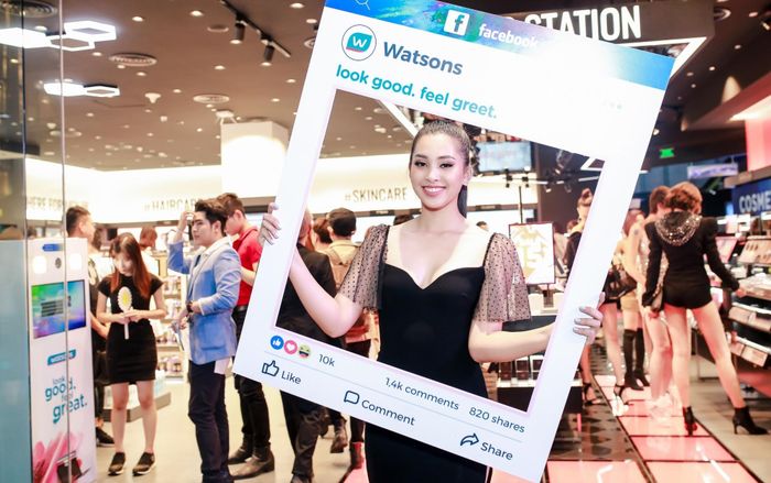 Hoa hậu Tiểu Vy hội ngộ dàn hot face Việt trong sự kiện khai trương Watsons Việt Nam
