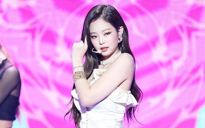 Rò rỉ tài khoản cũ được cho là của Jennie (BlackPink): Một cô nàng liên tục chửi thề trên mạng xã hội?