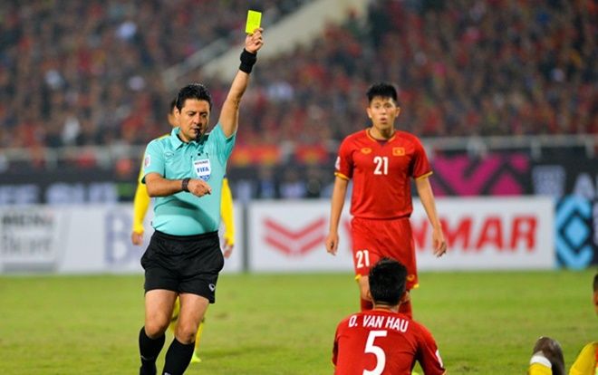 Trọng tài 'gây sốt' ở chung kết AFF Cup 2018 bắt trận Việt Nam - Jordan