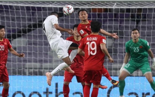 CĐV Thái Lan: 'Việt Nam sẽ bị loại, Thái Lan thắng Trung Quốc'