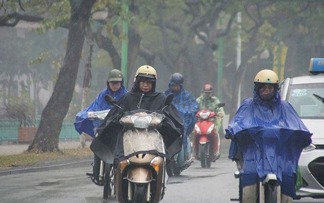 Không khí lạnh tràn về, miền Bắc rét đậm rét hại kèm theo mưa rào