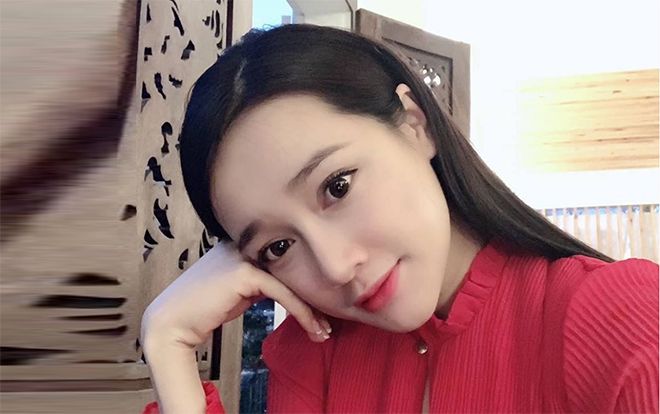 Nhã Phương đăng ảnh xinh đẹp đón xuân, fan lại nhao nhao hỏi điều này