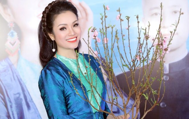 Ca sĩ Tân Nhàn: 'Cái tên của tôi đã đủ tò mò, không cần mời thêm một cái tên hot nào'