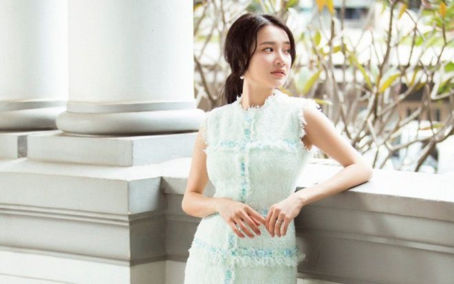 Rộ tin đồn Nhã Phương đã sinh con gái đầu lòng cho Trường Giang