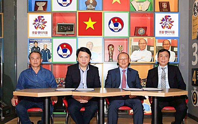 Bầu Đức: 'Phải gia hạn sớm với ông Park nhưng tôi không có quyền'