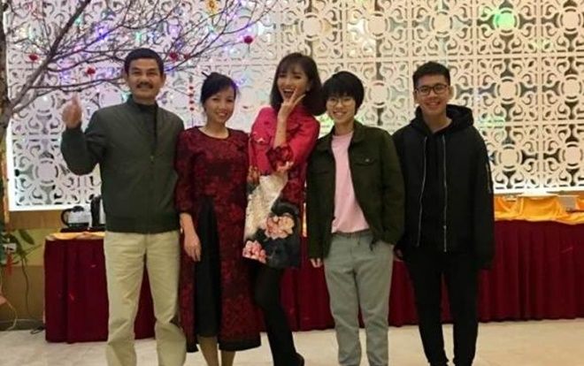 Mẹ Bích Phương lại than con gái ế không chịu lấy chồng khiến nhiều người vào ‘ứng tuyển’