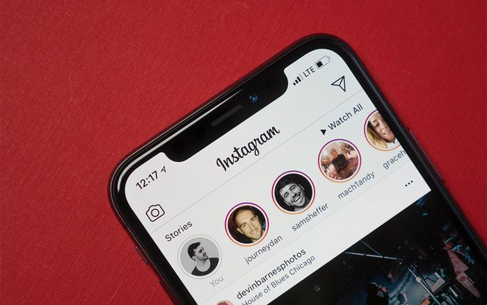 Vô số người dùng Instagram đang bị ăn quả lừa khi comment 'YES' để phản đối Instagram giấu bài đăng
