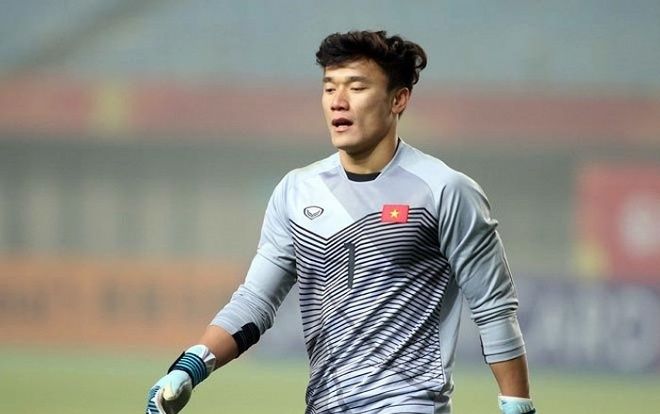 Thủ môn Bùi Tiến Dũng về đội bóng của Quang Hải với giá 'cực khủng'