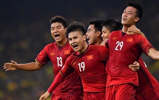 Bóng đá Việt Nam và bài học lớn từ Thái Lan