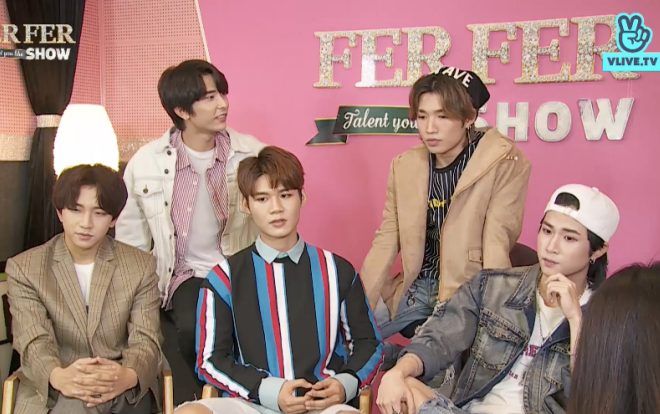 Uni5 cùng Hương Giang ‘quậy tưng bừng’ dịp cuối năm 2018