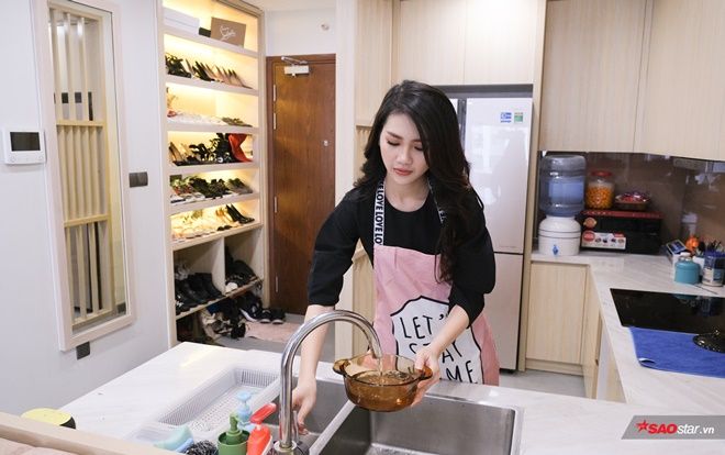 Thăm nhà sao dịp Tết: Căn hộ xinh như mộng của giải vàng Siêu mẫu Bùi Quỳnh Hoa