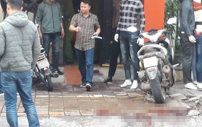 Nam thanh niên bị hai đối tượng đâm nguy kịch ở Thái Bình đang điều trị HIV, nhiều người đưa đi cấp cứu phải điều trị phơi nhiễm HIV