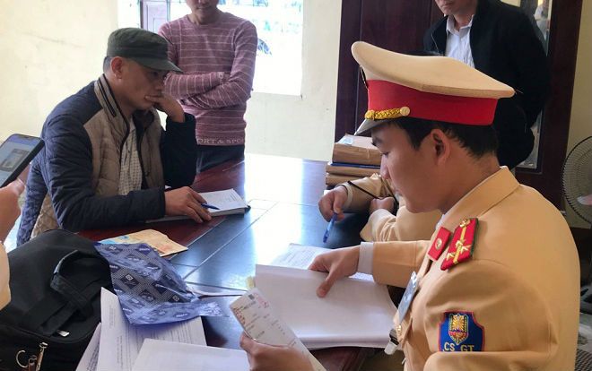 Nghệ An: Phát hiện 8 tài xế dương tính với ma túy