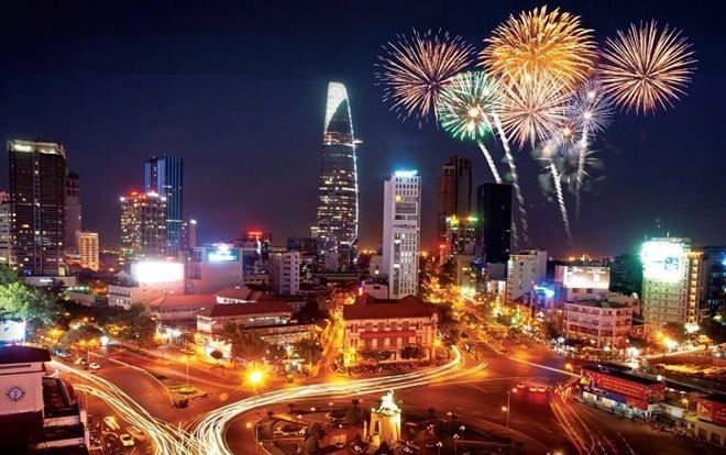 TP.HCM cấm nhiều tuyến đường ở trung tâm thành phố để người dân xem bắn pháo hoa đêm Giao thừa