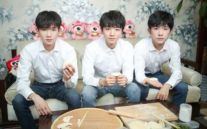 Phỏng vấn TFBOYS: Vương Tuấn Khải tự lái xe, Vương Nguyên nói về việc du học, Dịch Dương Thiên Tỉ ít có thời gian riêng tư