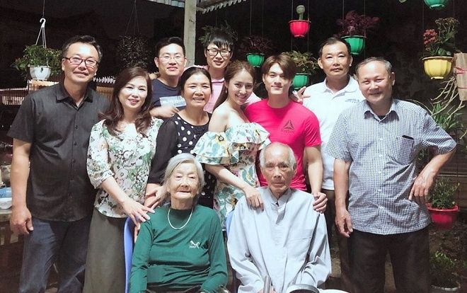 Chưa chính thức kết hôn nhưng Lâm Vinh Hải đã được gia đình Linh Chi cưng chiều hết mực