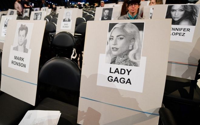Lộ diện chỗ ngồi Grammy 2019: Katy Perry và Lady Gaga nắm tay nhau vị trí trung tâm