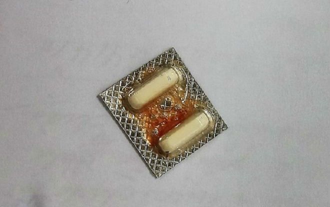 Cụ bà nhập viện vì nuốt phải vỉ thuốc có cạnh sắc nhọn