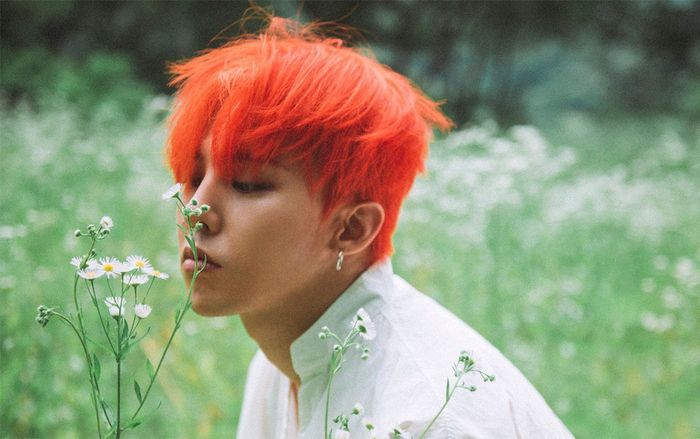 Sau tất cả, cuối cùng thì 'thủ lĩnh BigBang' G-Dragon cũng chịu cập nhật Instagram với loạt bài đăng đầy ẩn ý này