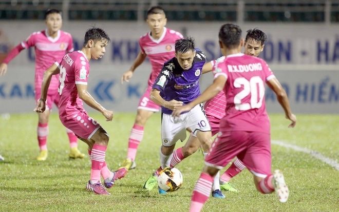 Văn Quyết được người Thái hết lời ngợi ca là ngôi sao xuất chúng