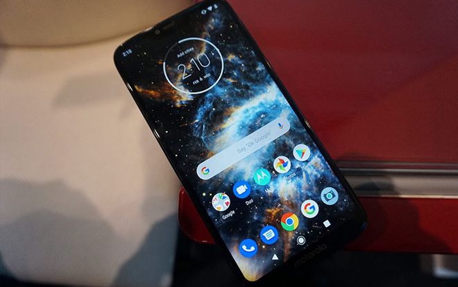 Vừa mới bước sang năm 2019, làng smartphone đã có một ông vua mới về thời lượng pin