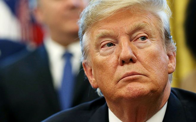 Vì sao Tổng thống Mỹ Donald Trump không muốn ai động vào chiếc điều khiển TV của mình?