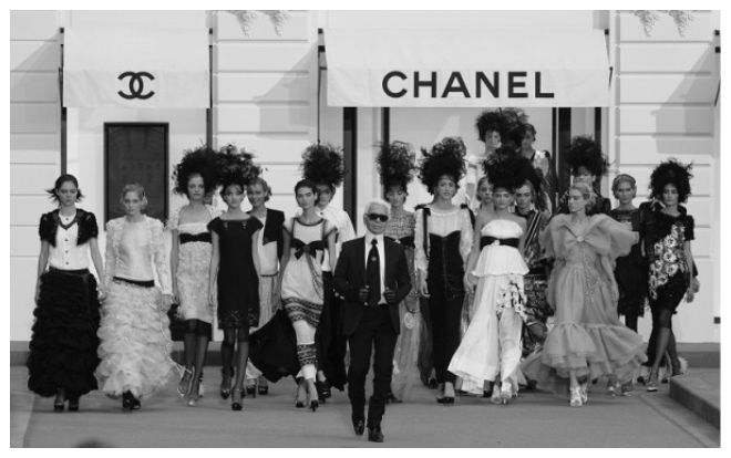 Sau cú sốc, Chanel tiết lộ người kế vị ông hoàng Karl Lagerfeld
