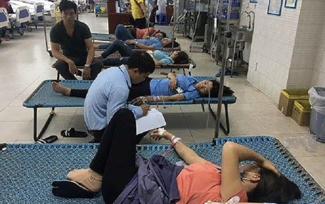 Rằm tháng Giêng ăn chay, 24 công nhân ở Sài Gòn bị ngộ độc thực phẩm