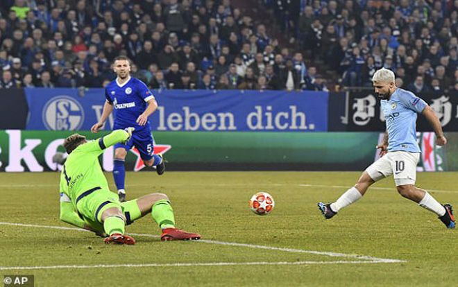 Schalke 2-3 Man City: Kịch bản điên rồ
