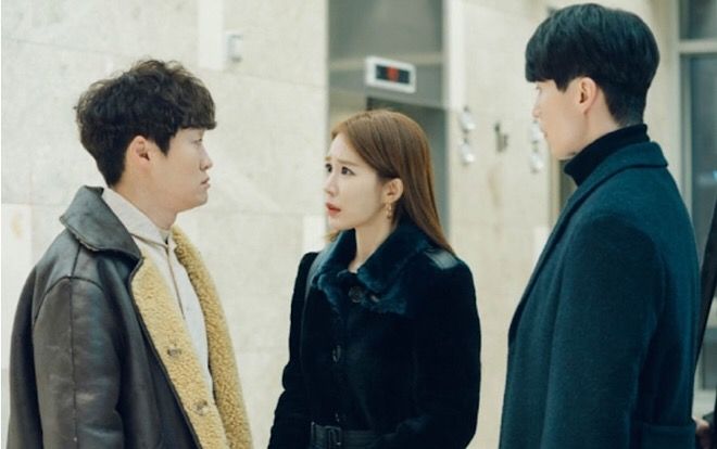 'Chạm vào tim em' tập 6: Lee Dong Wook ghen tuông, tưởng quản lý là bạn trai Yoo In Na và lên tiếng tỏ tình?