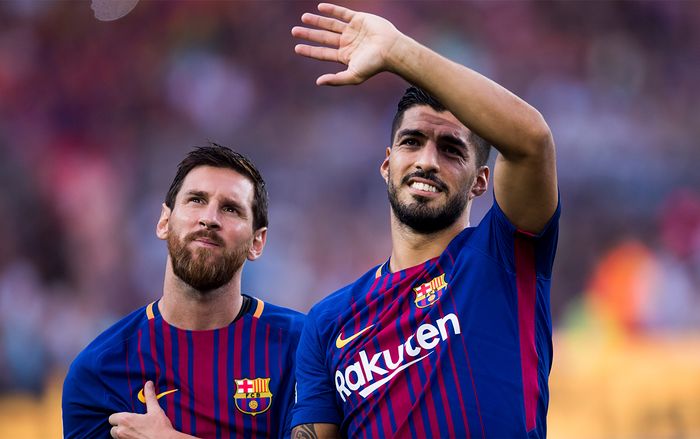Bất ngờ với lí do máy bay bị cấm bay qua nhà của Messi và Suarez
