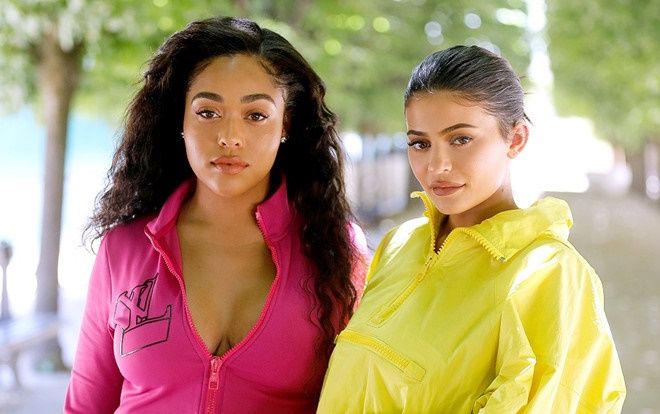 ‘Cao tay’ như Kylie Jenner: Sold out mỹ phẩm mang tên cô bạn thân chỉ trong vài tiếng nhờ scandal ngoại tình