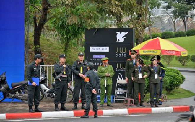 Siết chặt an ninh ở khách sạn JW Marriott nơi lưu trú của phái đoàn Tổng thống Donald Trump