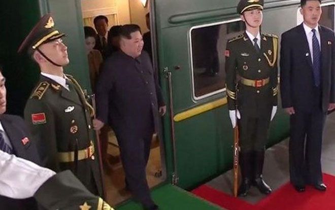 Đoàn tàu bọc thép chở ông Kim Jong-un đã đến đâu?