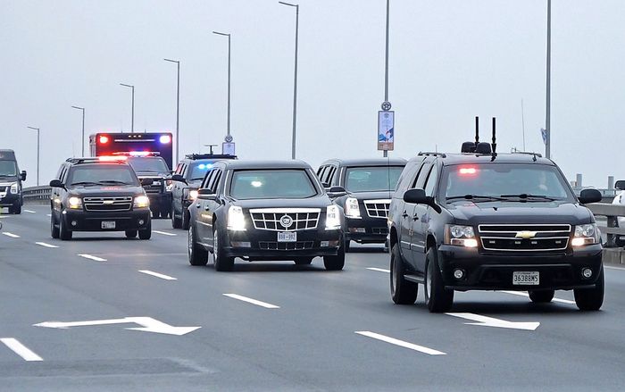 Choáng ngợp với dàn xe khủng hộ tống Tổng thống Mỹ Donald Trump tại Hội nghị Thượng đỉnh Mỹ - Triều