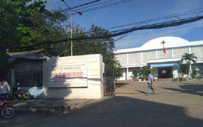 Uống thuốc sâu tự tử vừa được cứu sống, nam bệnh nhân tiếp tục nhảy lầu tử vong tại chỗ