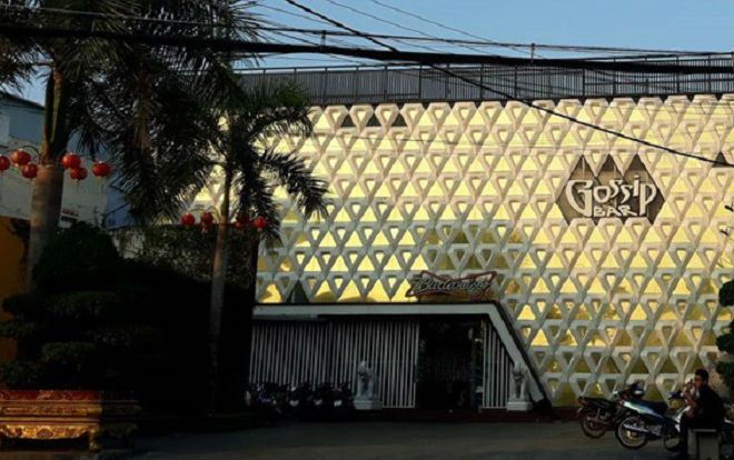 Đột nhập quán bar lớn nhất Cà Mau, phát hiện 95 người dương tính với ma túy