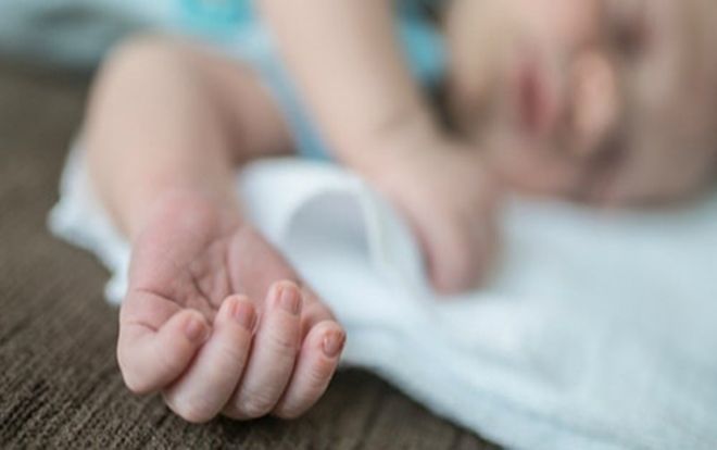 Chẩn đoán sai dẫn đến cái chết của em bé 1 tuổi - câu chuyện về ký ức đau thương suốt 10 năm của một bác sĩ gây sốt mạng xã hội